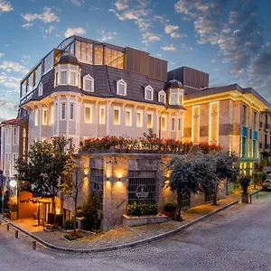 https://amiral-palace.istanbul-turkeyhotels.com